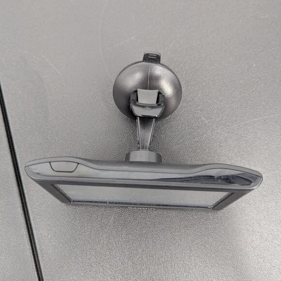 Garmin GPS Navigation System with Mount & Car Charger – Model 145-01315-11 - Picture 2 of 7